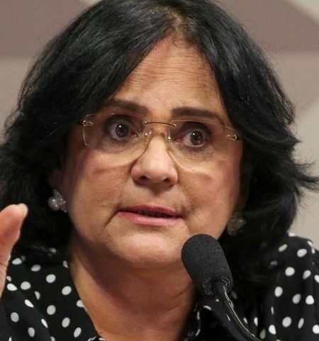 Justiça federal recusa ação de Damares contra samba em homenagem a Lula