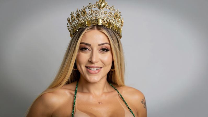 Mulher Abacaxi — Foto: Allan Bertozzi/Divulgação