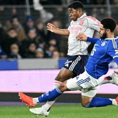 Técnico do Lyon vai conversar com Endrick após derrota, sem dramatizar