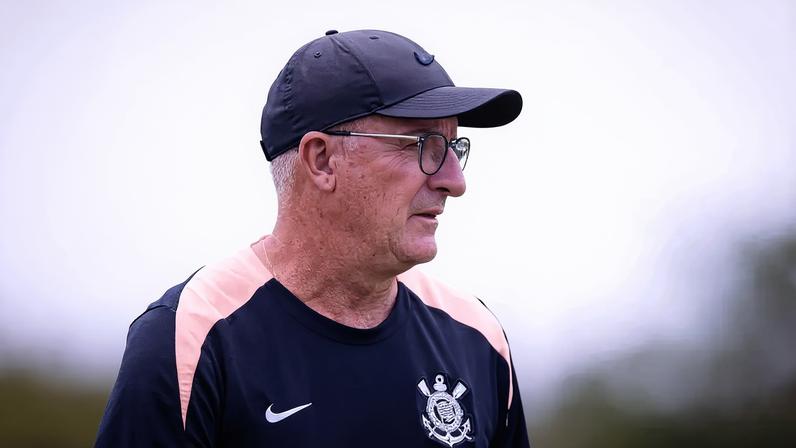 Corinthians define escalação com mudanças para decisão contra Portuguesa