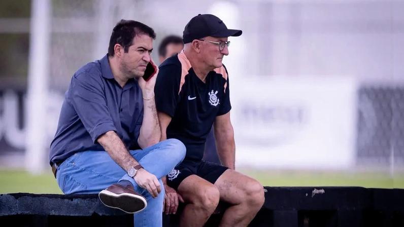 Corinthians regulariza reforços e Dorival ganha novas opções