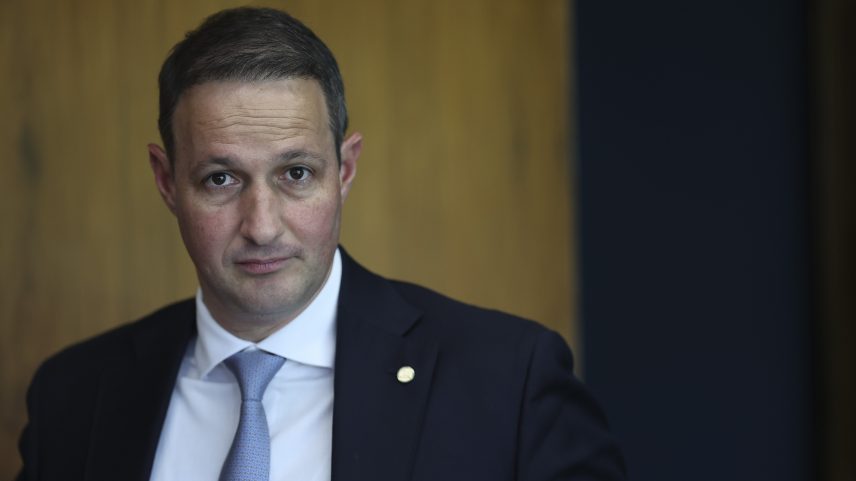 Moraes autoriza visita de Derrite a Bolsonaro em Papudinha