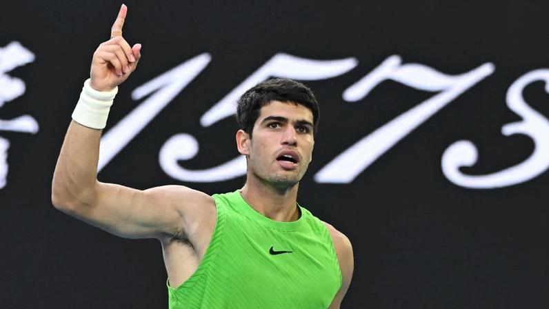 Alcaraz iguala Courier e é o 13º maior número 1 da ATP