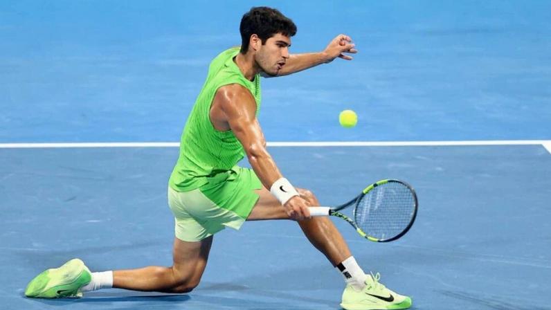 Alcaraz elimina Rublev e conquista o título em Doha