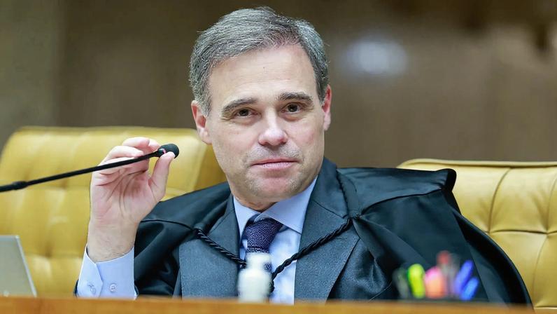 André Mendonça conduzirá investigação do Banco Master no STF