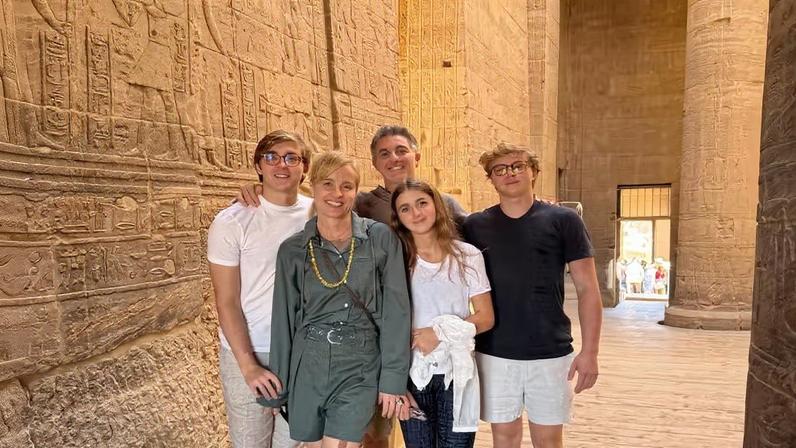 Angélica e família com Luciano Huck — Foto: Reprodução/Instagram