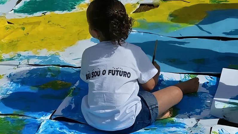 Brasil assegura vagas em creches, mas matrículas na pré-escola caem