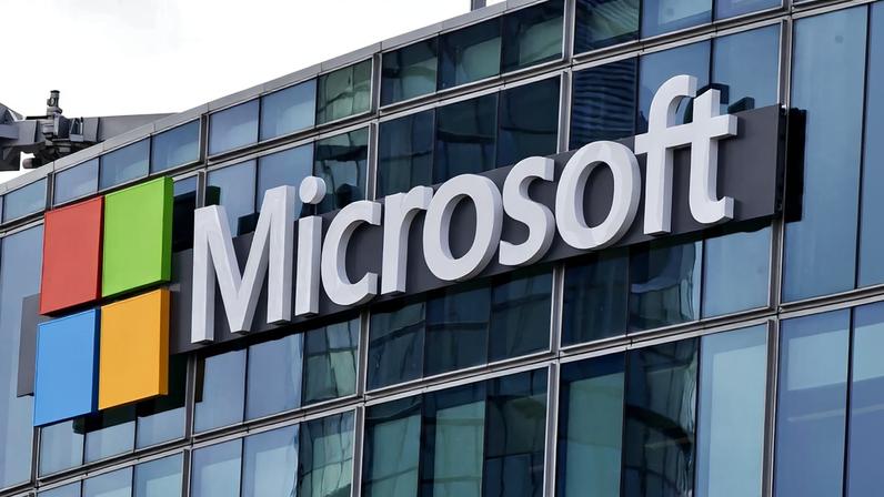 Fachada do prédio da Microsoft. — Foto: AP Photo/Michel Euler