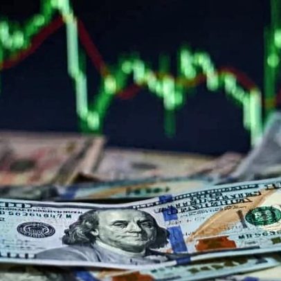 Dólar recua com aporte de capitais em mercados emergentes