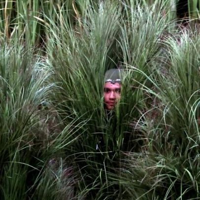 Bad Bunny faz entrevista para o programa Bush People