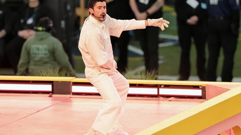 Performance de Bad Bunny no Super Bowl apresenta setlist e convidados especiais