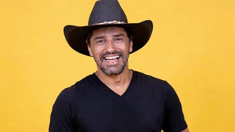Alberto Cowboy defende expulsão de Ana Paula por descumprimento de regra