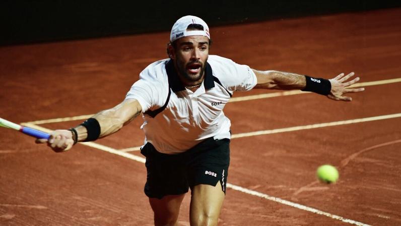 Chuva muda bastante as condições das quadras, diz Berrettini