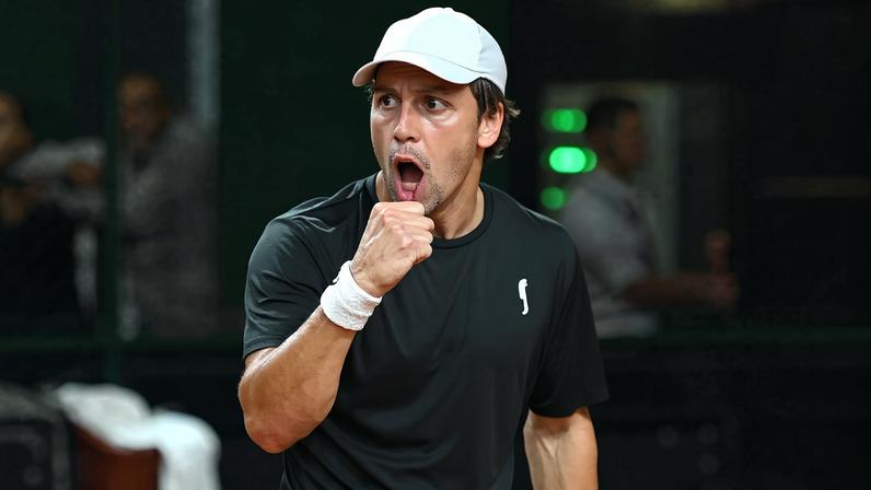 Boscardin vira o jogo em Rosario, argentino elimina Wild na estreia