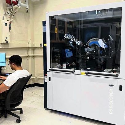 Pesquisas exploram materiais na escala atômica