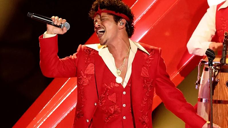 Bruno Mars, Mitski e BigXthaPlug: faixas da semana