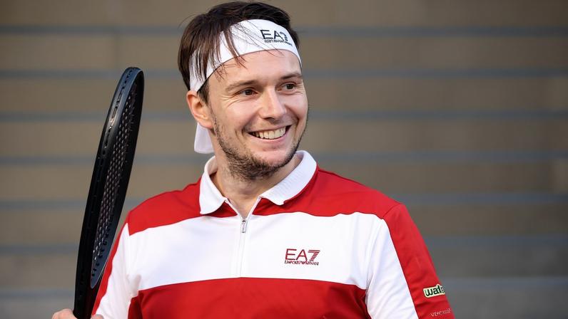 Bublik e Vacherot vencem e deixam tudo igual no confronto