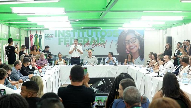 MEC reúne estudantes e gestores do IF Baiano