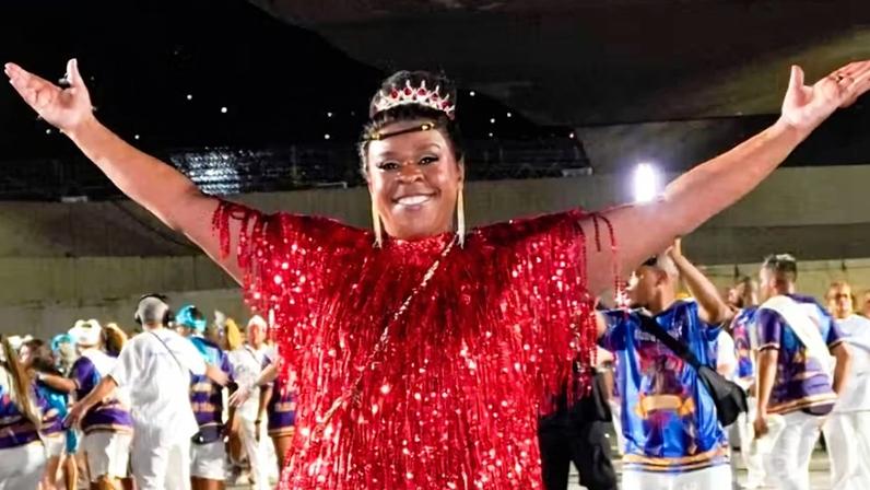 Cacau Protásio é musa da Portela