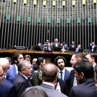 Despesas com penduricalhos do Legislativo podem afetar Bolsa Família para 500 mil famílias