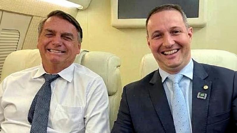 Derrite e Bolsonaro em imagem de 2022