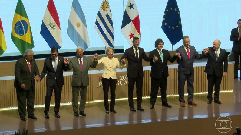 Assinatura do tratado do acordo entre Mercosul e União Europeia — Foto: Reprodução/TV Globo