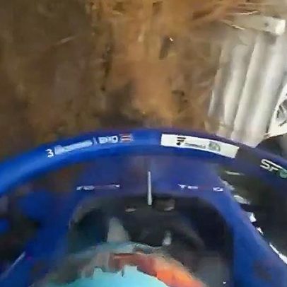 Piloto da Williams sofre acidente com capotagem em teste no Japão