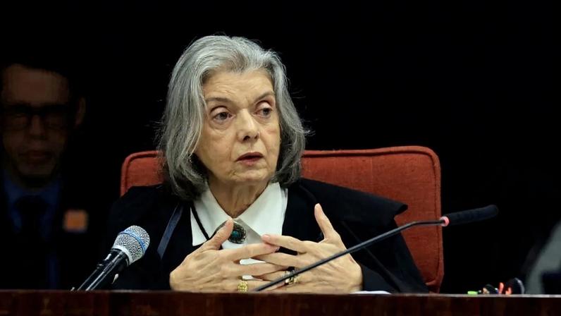 Cármen Lúcia vota contra gratificação de desempenho a inativos do INSS