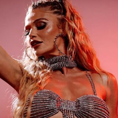 Cintia Dicker estreia como musa do Salgueiro no Carnaval 2026