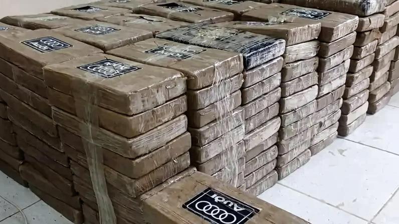 Operação internacional apreende 1,3 tonelada de cocaína em alto mar