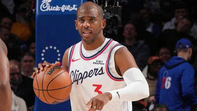 Futuro de Chris Paul na NBA é incerto enquanto permanece ligado ao Clippers