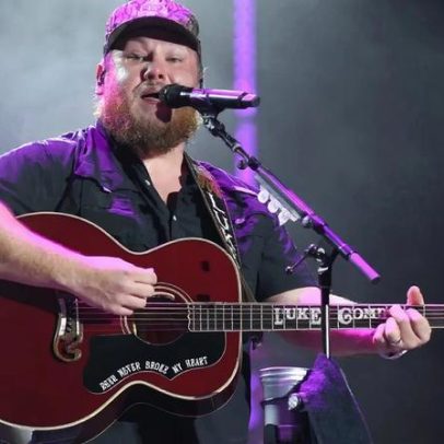 Luke Combs cancela apresentação no Super Bowl no último minuto