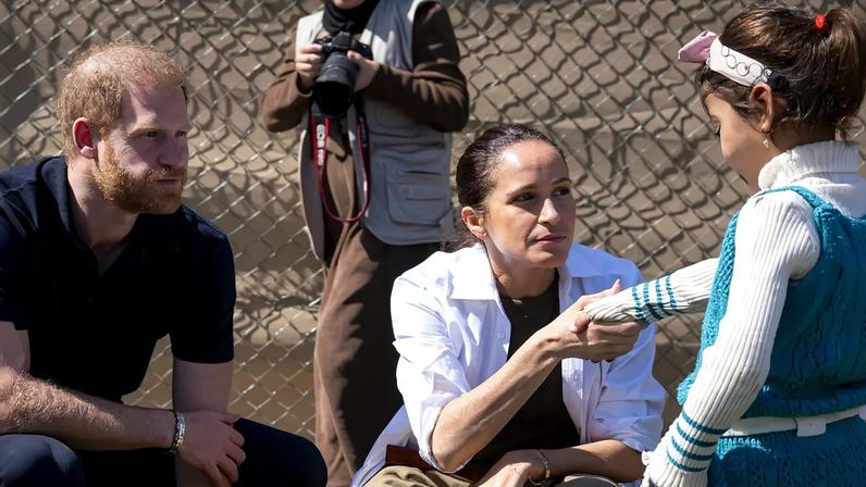 Por que Harry e Meghan viajaram ao Oriente Médio após encerrarem a fundação