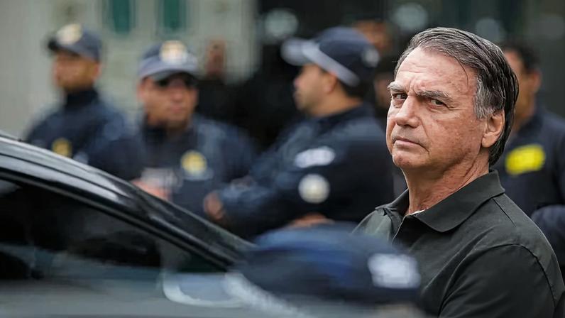 O ex-presidente Jair Bolsonaro foi citado em comunicação que estava nos arquivos Epstein. — Foto: Getty Images via BBC