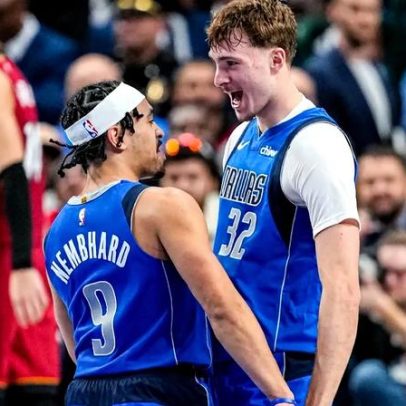 Mavericks promovem alterações no elenco de jogadores