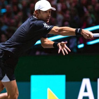 Minaur volta ao 6º posto; Sinner busca aproximação com Alcaraz