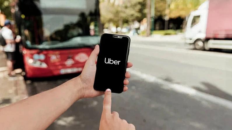 Uber supera R$ 2 bilhões em investimentos no time de tecnologia no país (Freepik)