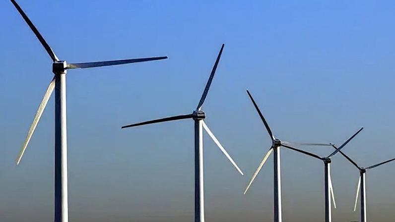 Energy from wind and solar can lead to an overall reduction in carbon emissions