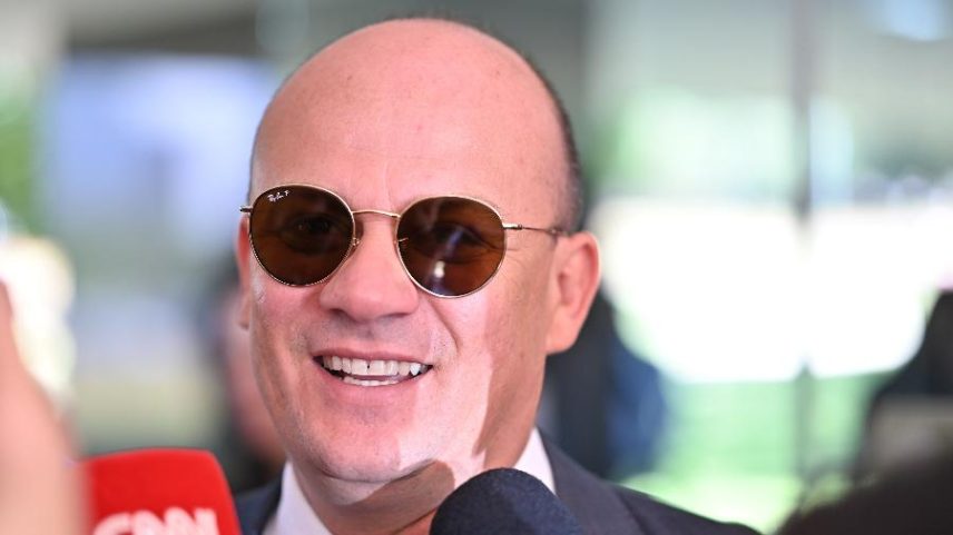 Líder da oposição visita Bolsonaro e diz ter recebido orientações