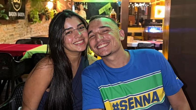 Ary Mirelle curte noite com João Gomes e cita convite para jantar