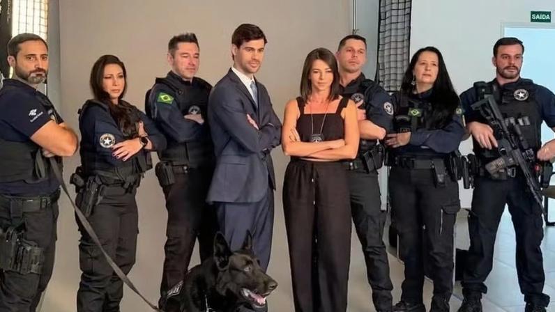 Equipe da Receita Federal que estrela 'Aeroporto: Área Restrita' — Foto: @k9_dark_rfb / @aduana.receitafederal