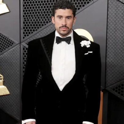 Bad Bunny dá toque ao smoking clássico na red carpet dos Grammys 2026