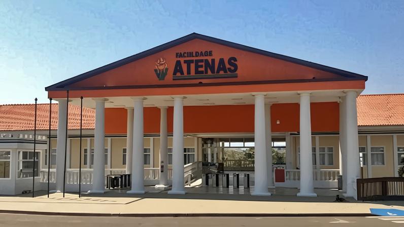 A Faculdade Atenas, em Passos (MG), tem 536 estudantes de Medicina (60% do total) inscritos no Fies e desempenho insatisfatório no exame nacional