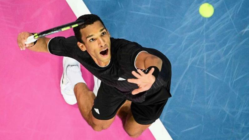 Aliassime vence Fils e avança às semifinais em Montpellier