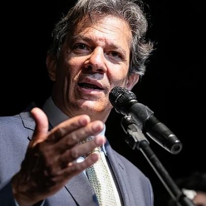 Klein: Haddad não assume, admite conversa com Lula sobre candidatura