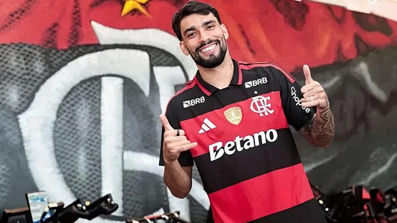 Lucas Paquetá foi apresentado pelo Flamengo um dia após a derrota para o Corinthians na final da Supercopa do Brasil