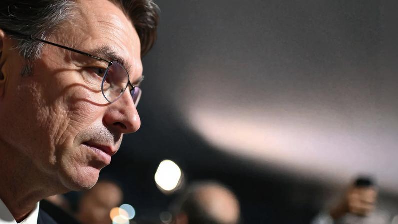 O senador Flávio Bolsonaro (PL-RJ) foi o escolhido pelo ex-presidente Jair Bolsonaro como candidato à presidência em 2026. (Foto: EFE/ Andre Borges)