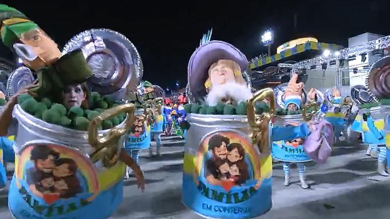 Ala da Acadêmicos de Niterói representou famílias de valores conservadores como famílias enlatadas em conserva — Foto: Reprodução/TV Globo