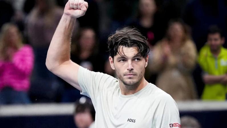 Fritz vence no detalhe e enfrenta Cilic na semi em Dallas