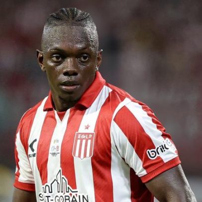 Cetré não assina com Athletico, reprova no Boca e gera polêmica na Argentina